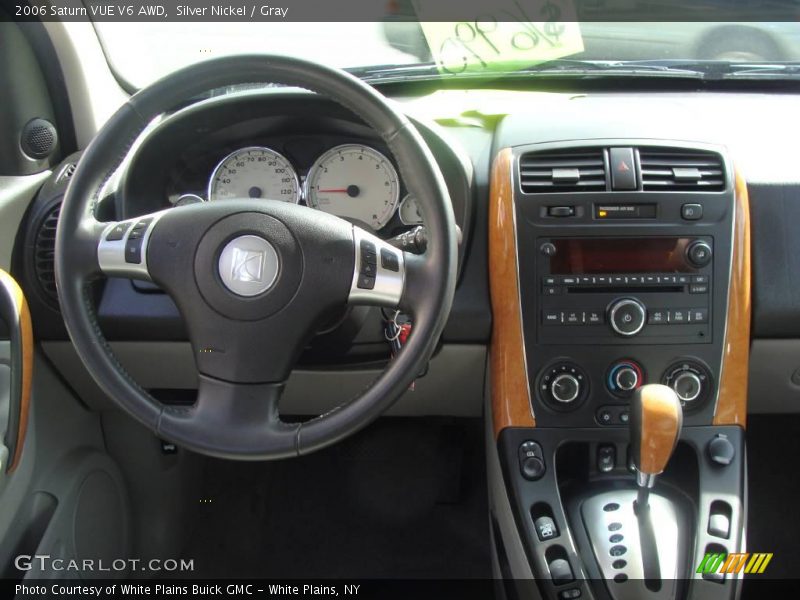 Silver Nickel / Gray 2006 Saturn VUE V6 AWD