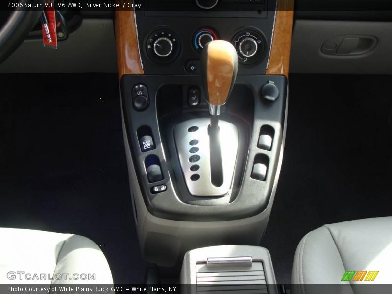 Silver Nickel / Gray 2006 Saturn VUE V6 AWD