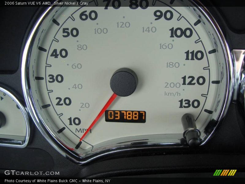 Silver Nickel / Gray 2006 Saturn VUE V6 AWD