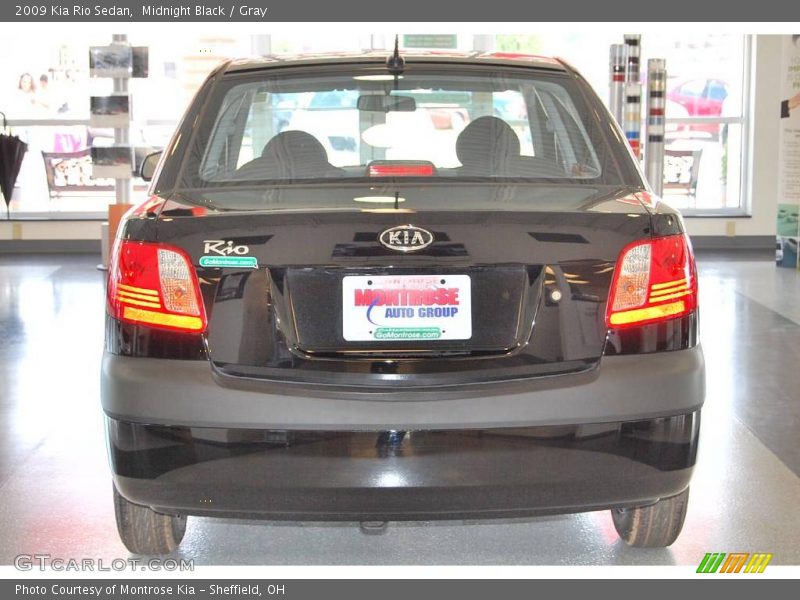 Midnight Black / Gray 2009 Kia Rio Sedan