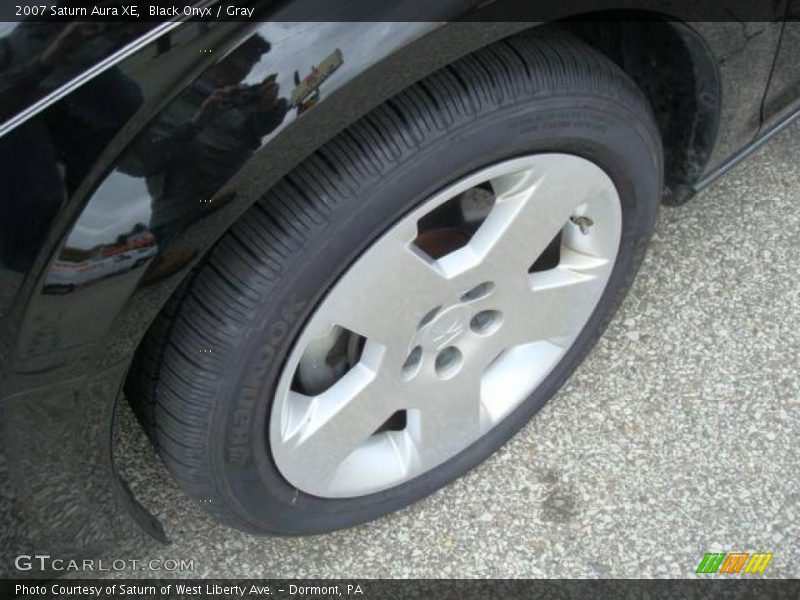 Black Onyx / Gray 2007 Saturn Aura XE
