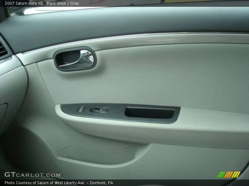 Black Onyx / Gray 2007 Saturn Aura XE