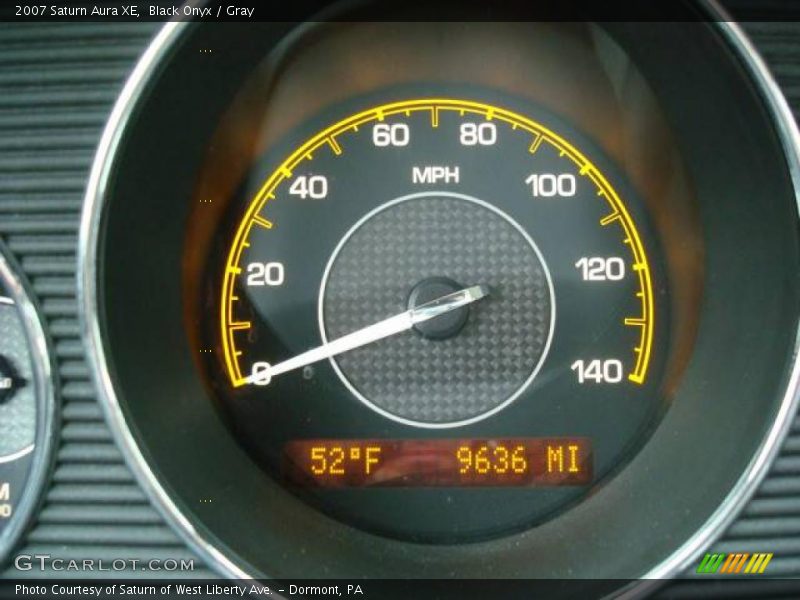 Black Onyx / Gray 2007 Saturn Aura XE