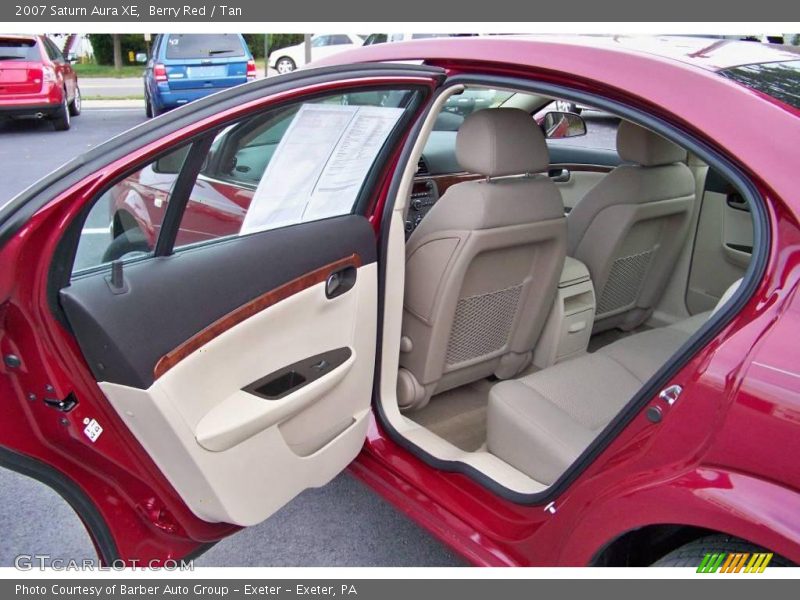 Berry Red / Tan 2007 Saturn Aura XE