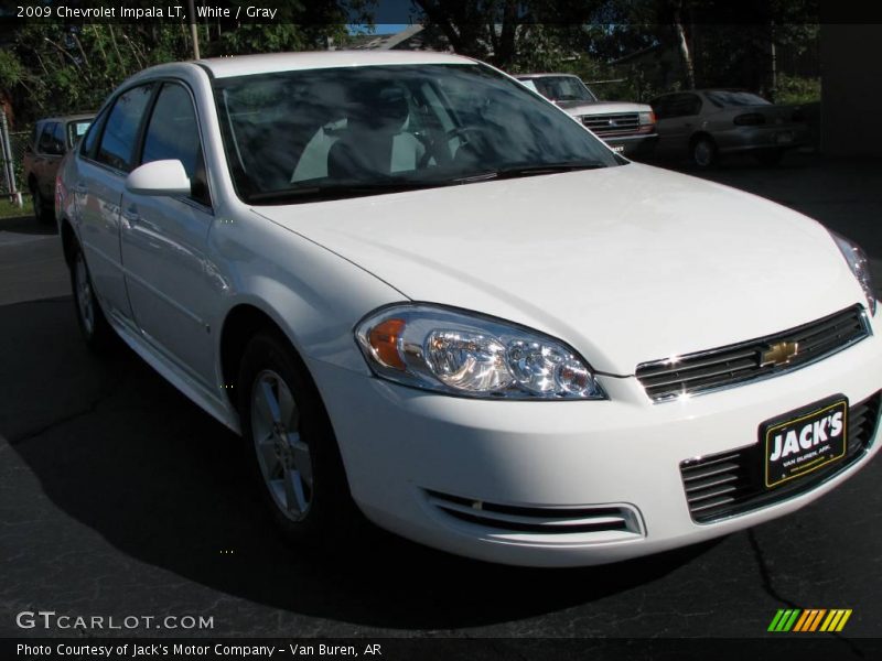 White / Gray 2009 Chevrolet Impala LT