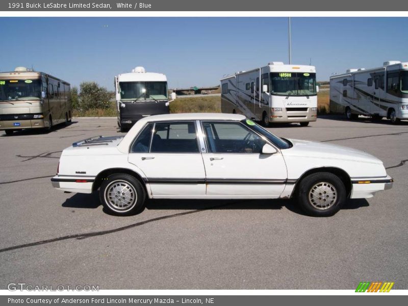 White / Blue 1991 Buick LeSabre Limited Sedan