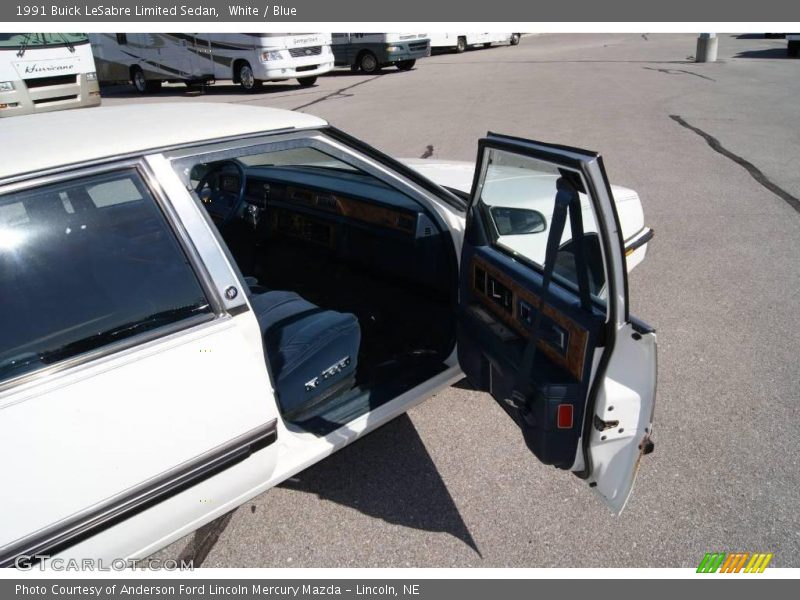 White / Blue 1991 Buick LeSabre Limited Sedan