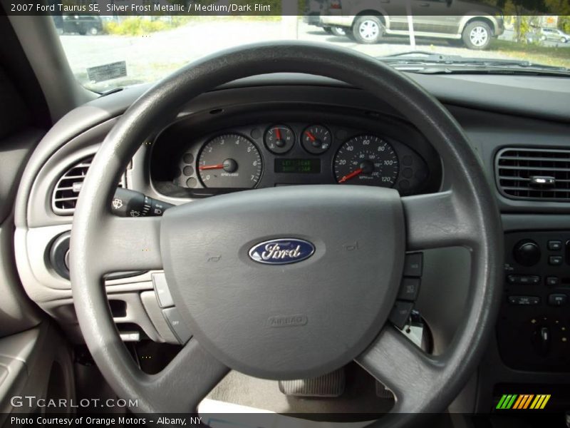 Silver Frost Metallic / Medium/Dark Flint 2007 Ford Taurus SE