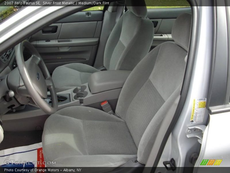Silver Frost Metallic / Medium/Dark Flint 2007 Ford Taurus SE