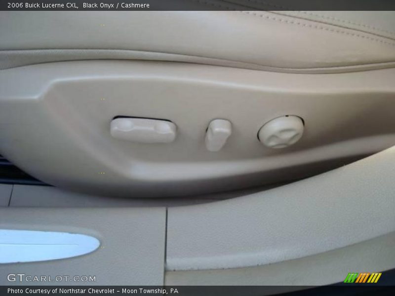 Black Onyx / Cashmere 2006 Buick Lucerne CXL