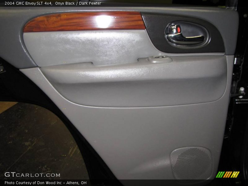 Onyx Black / Dark Pewter 2004 GMC Envoy SLT 4x4