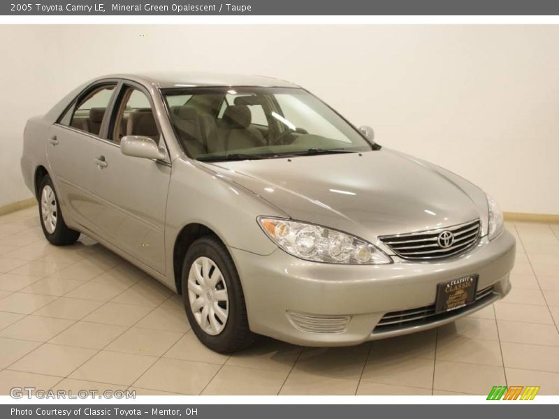 Mineral Green Opalescent / Taupe 2005 Toyota Camry LE