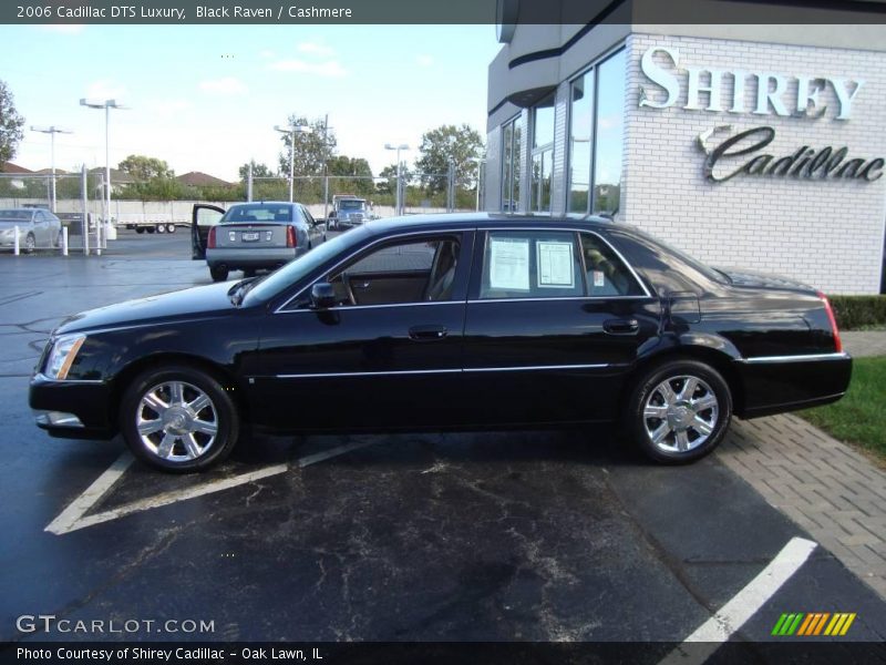 Black Raven / Cashmere 2006 Cadillac DTS Luxury