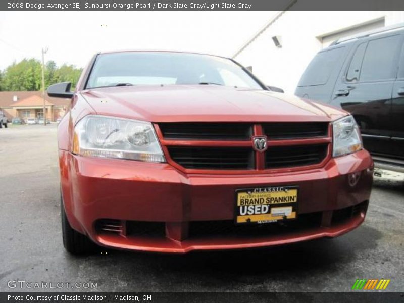 Sunburst Orange Pearl / Dark Slate Gray/Light Slate Gray 2008 Dodge Avenger SE