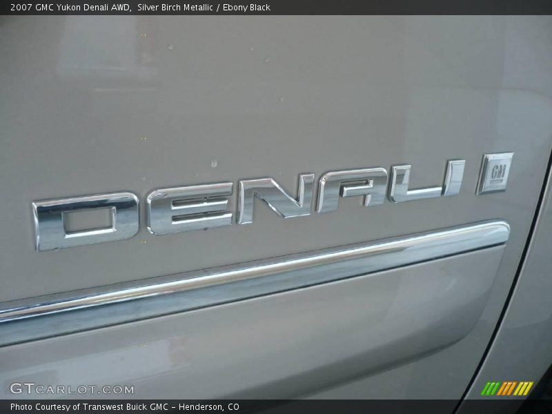 Silver Birch Metallic / Ebony Black 2007 GMC Yukon Denali AWD