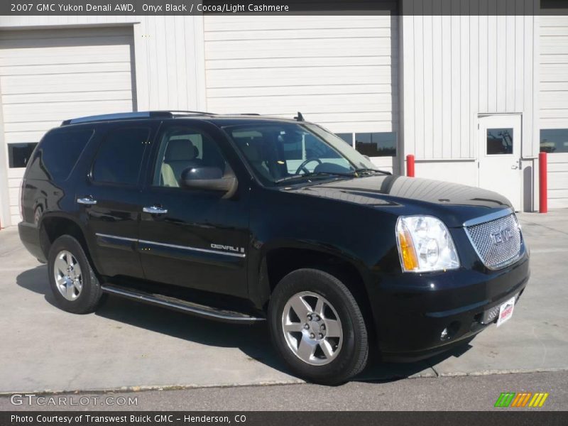 Onyx Black / Cocoa/Light Cashmere 2007 GMC Yukon Denali AWD