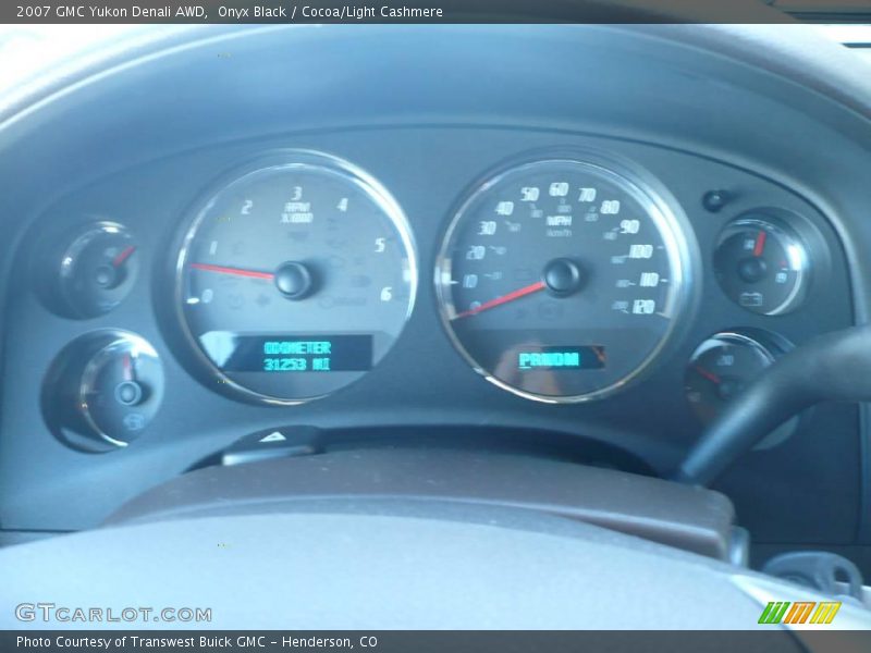 Onyx Black / Cocoa/Light Cashmere 2007 GMC Yukon Denali AWD