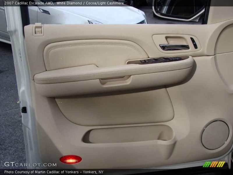 White Diamond / Cocoa/Light Cashmere 2007 Cadillac Escalade AWD