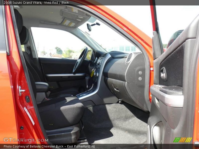 Vivid Red / Black 2008 Suzuki Grand Vitara