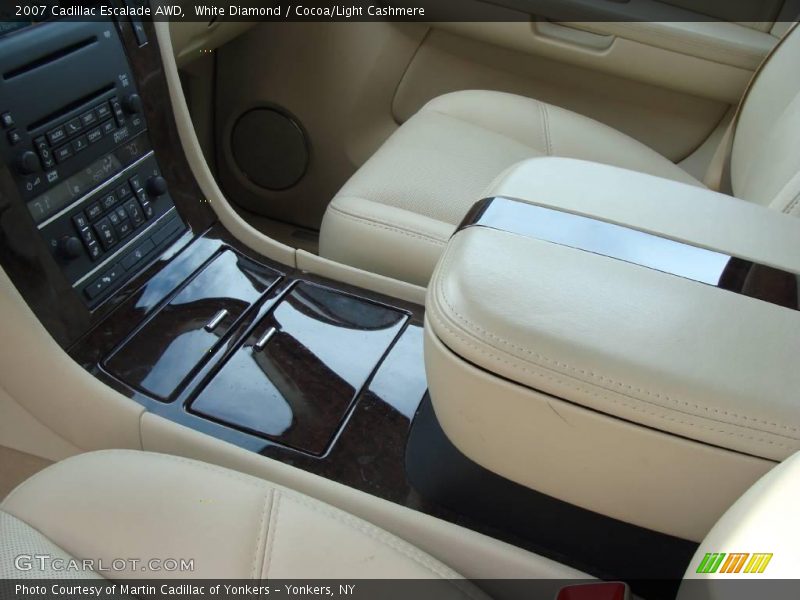 White Diamond / Cocoa/Light Cashmere 2007 Cadillac Escalade AWD