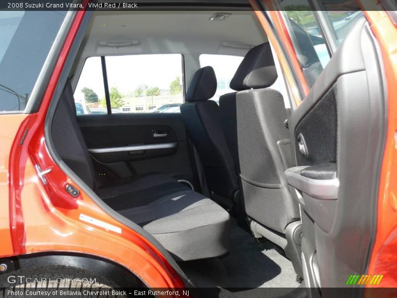 Vivid Red / Black 2008 Suzuki Grand Vitara