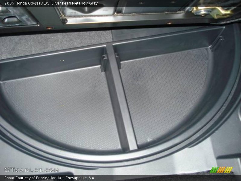 Silver Pearl Metallic / Gray 2006 Honda Odyssey EX