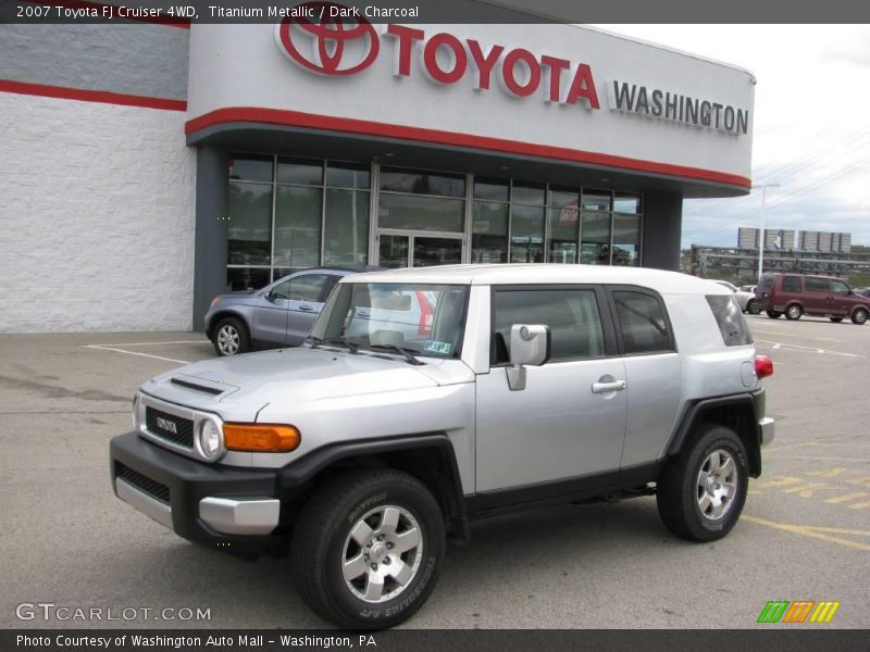 Titanium Metallic / Dark Charcoal 2007 Toyota FJ Cruiser 4WD