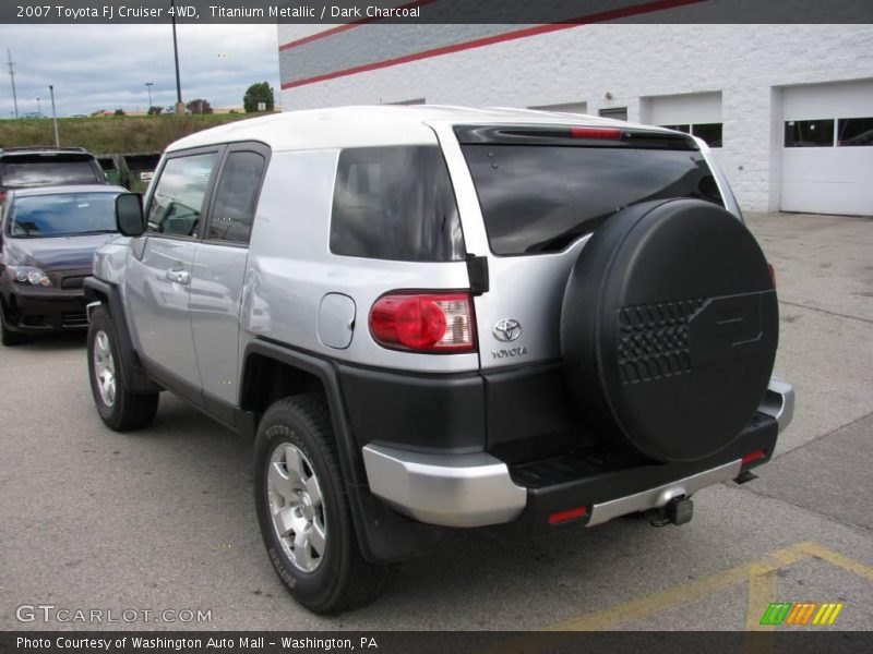 Titanium Metallic / Dark Charcoal 2007 Toyota FJ Cruiser 4WD
