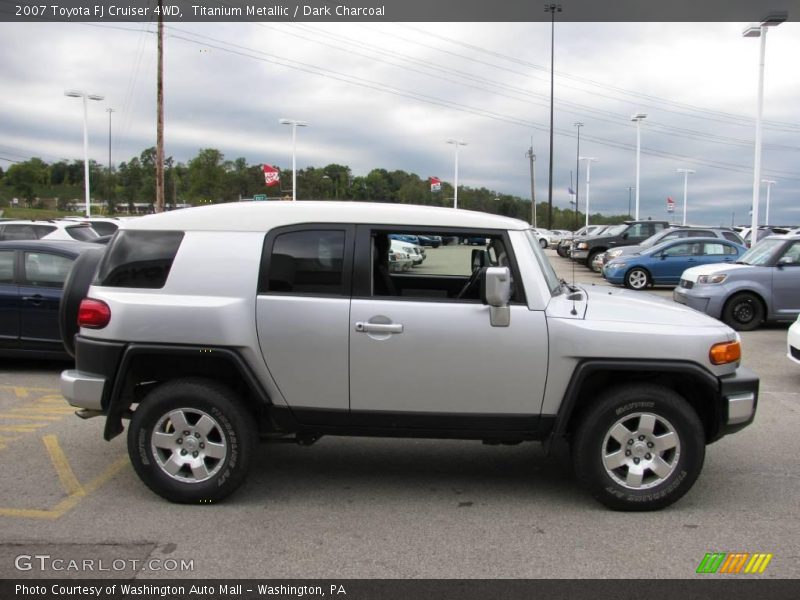Titanium Metallic / Dark Charcoal 2007 Toyota FJ Cruiser 4WD
