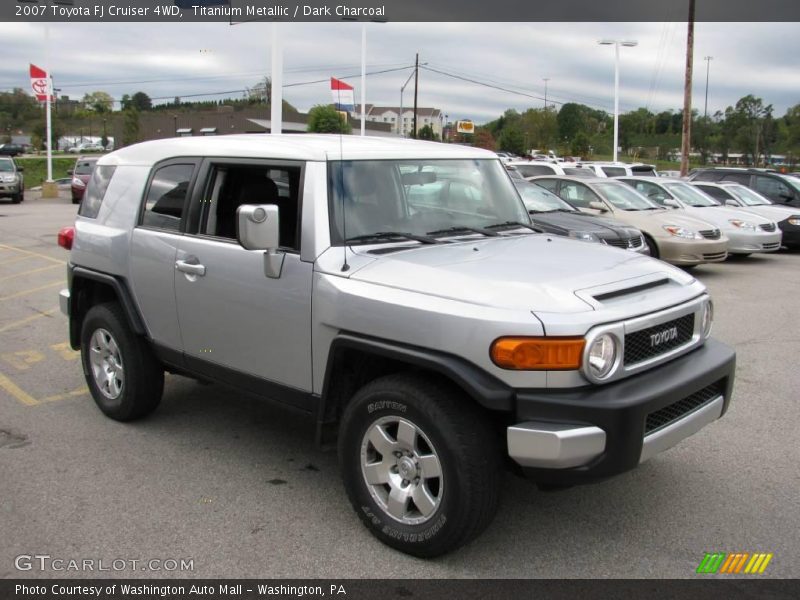 Titanium Metallic / Dark Charcoal 2007 Toyota FJ Cruiser 4WD