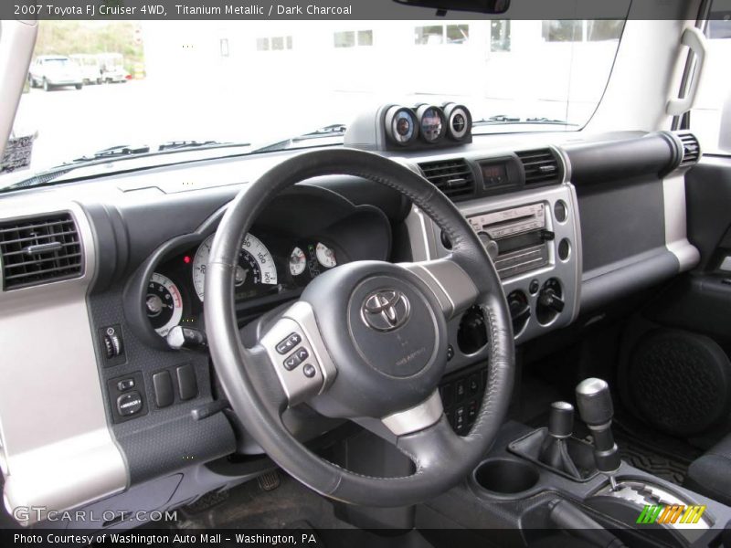 Titanium Metallic / Dark Charcoal 2007 Toyota FJ Cruiser 4WD