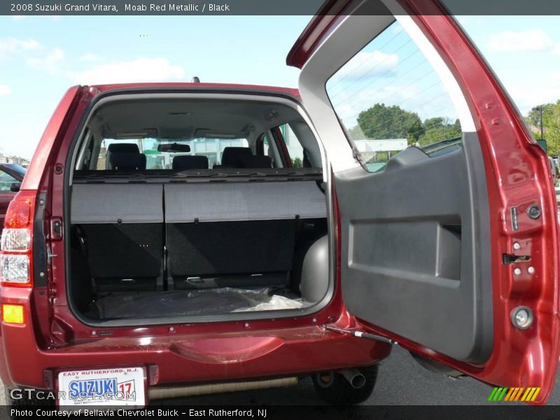 Moab Red Metallic / Black 2008 Suzuki Grand Vitara