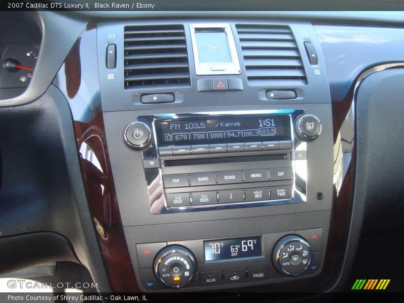 Black Raven / Ebony 2007 Cadillac DTS Luxury II