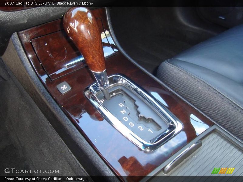 Black Raven / Ebony 2007 Cadillac DTS Luxury II
