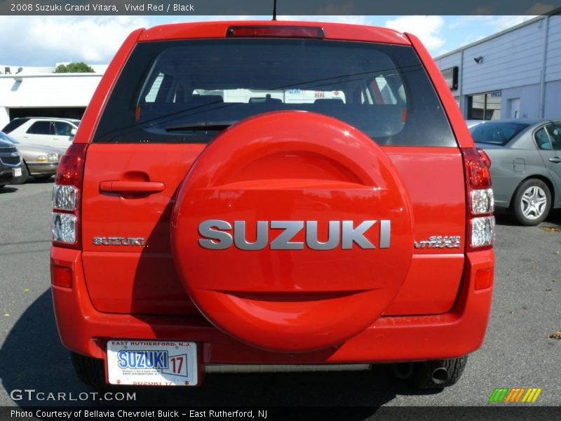 Vivid Red / Black 2008 Suzuki Grand Vitara