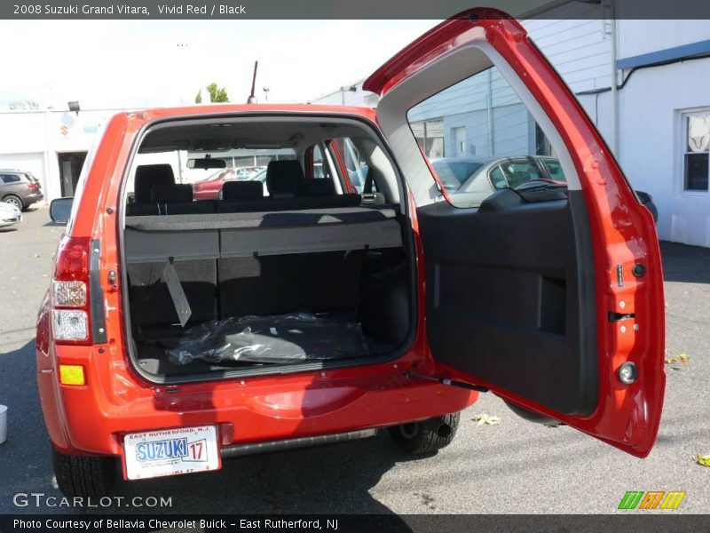 Vivid Red / Black 2008 Suzuki Grand Vitara