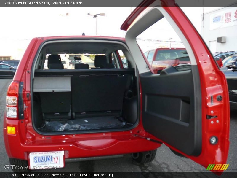 Vivid Red / Black 2008 Suzuki Grand Vitara