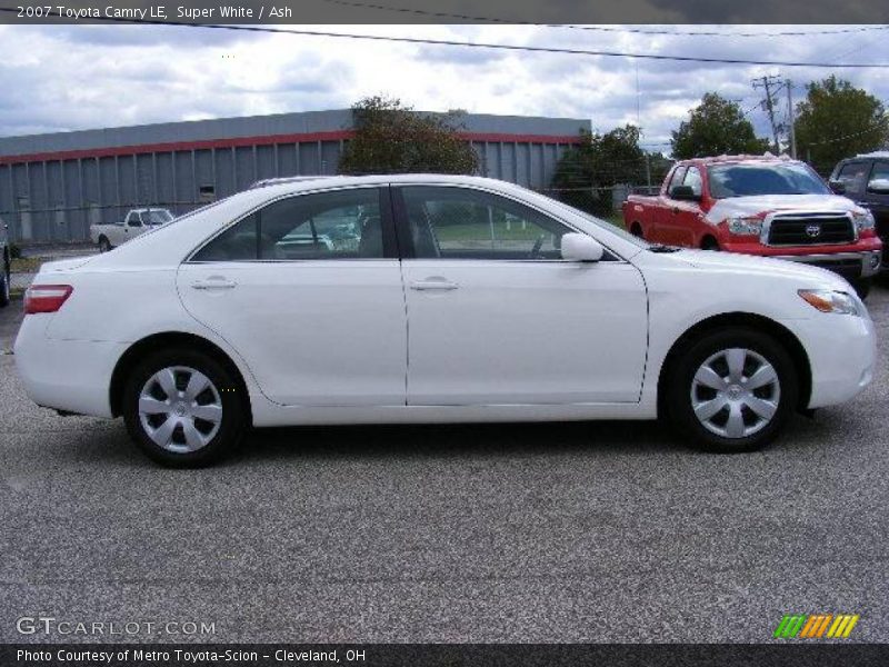 Super White / Ash 2007 Toyota Camry LE