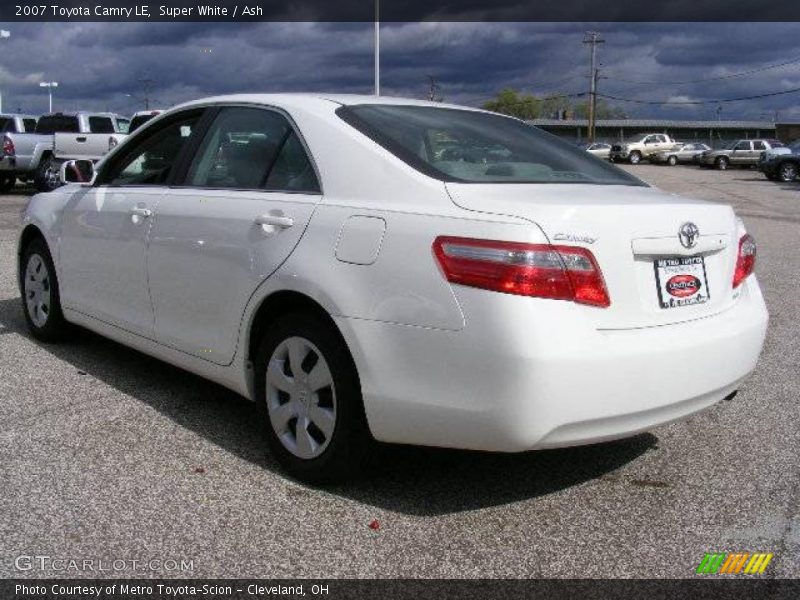 Super White / Ash 2007 Toyota Camry LE