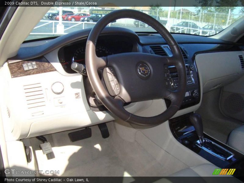 Double Espresso / Shale/Cocoa 2009 Cadillac DTS