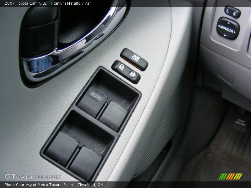 Titanium Metallic / Ash 2007 Toyota Camry LE