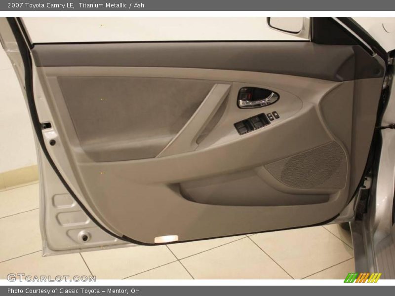 Titanium Metallic / Ash 2007 Toyota Camry LE