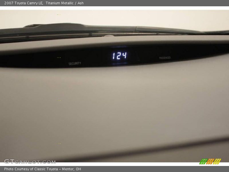 Titanium Metallic / Ash 2007 Toyota Camry LE