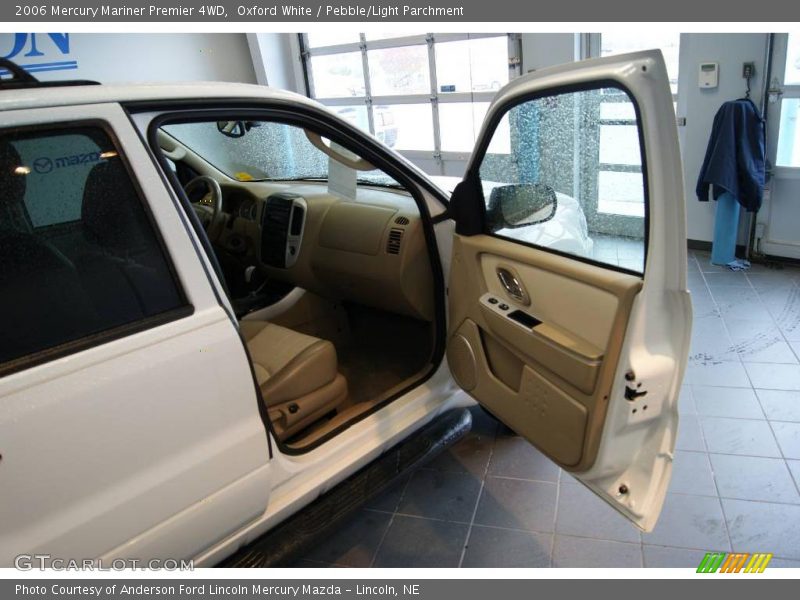 Oxford White / Pebble/Light Parchment 2006 Mercury Mariner Premier 4WD