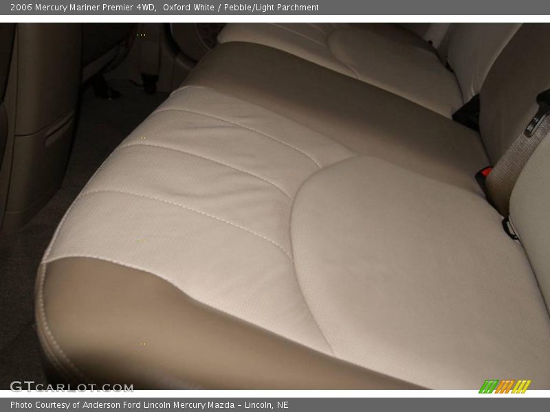 Oxford White / Pebble/Light Parchment 2006 Mercury Mariner Premier 4WD