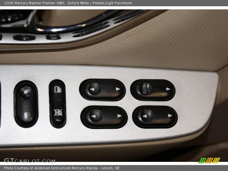 Oxford White / Pebble/Light Parchment 2006 Mercury Mariner Premier 4WD
