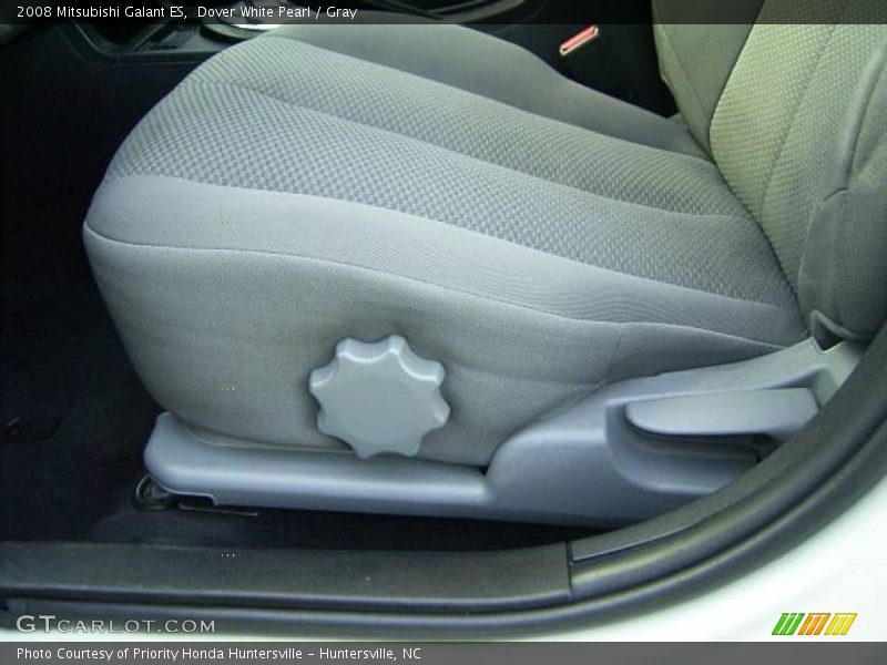 Dover White Pearl / Gray 2008 Mitsubishi Galant ES