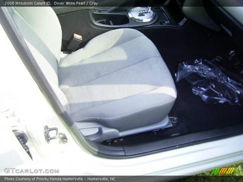 Dover White Pearl / Gray 2008 Mitsubishi Galant ES