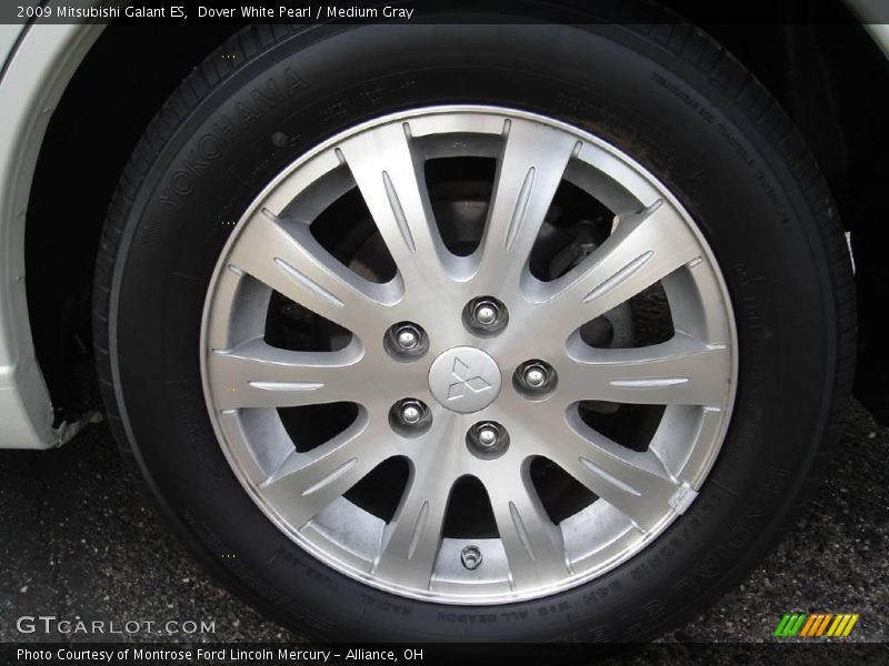 Dover White Pearl / Medium Gray 2009 Mitsubishi Galant ES