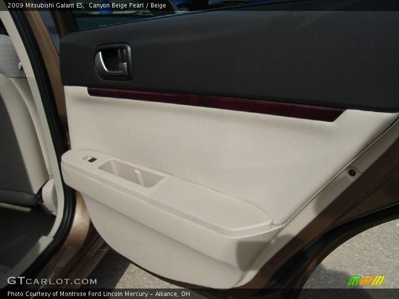 Canyon Beige Pearl / Beige 2009 Mitsubishi Galant ES